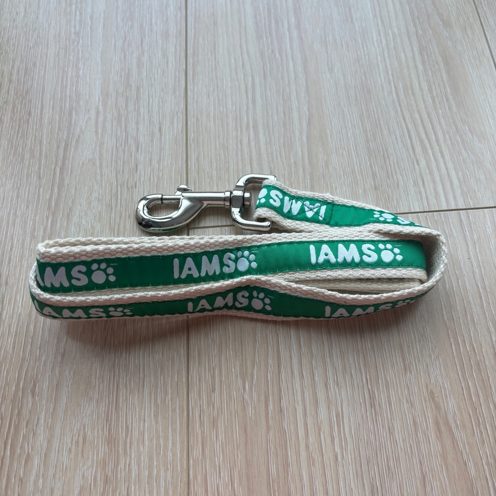 2/$10 BNWT IAMS Green/Beige Dog Leash 3ft Lightweight